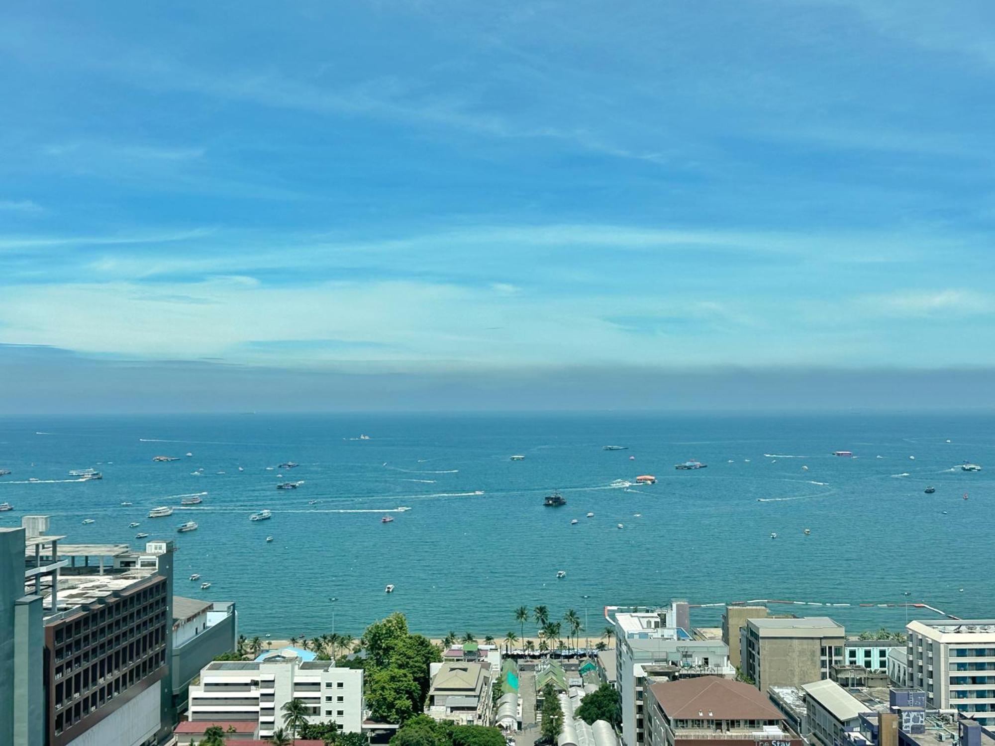 The Base Central Pattaya By Wwc エクステリア 写真